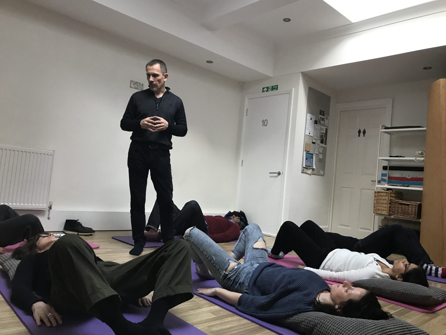 Chula Goonewardene gives a presentation at HQ Therapy’s Addiction afternoon – 26.02.19 Chula Goonewardene gives a presentation at HQ Therapy’s Addiction afternoon – 26.02.19